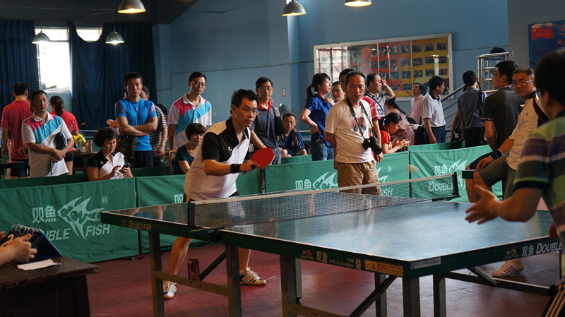 加专注于比 加专注于比